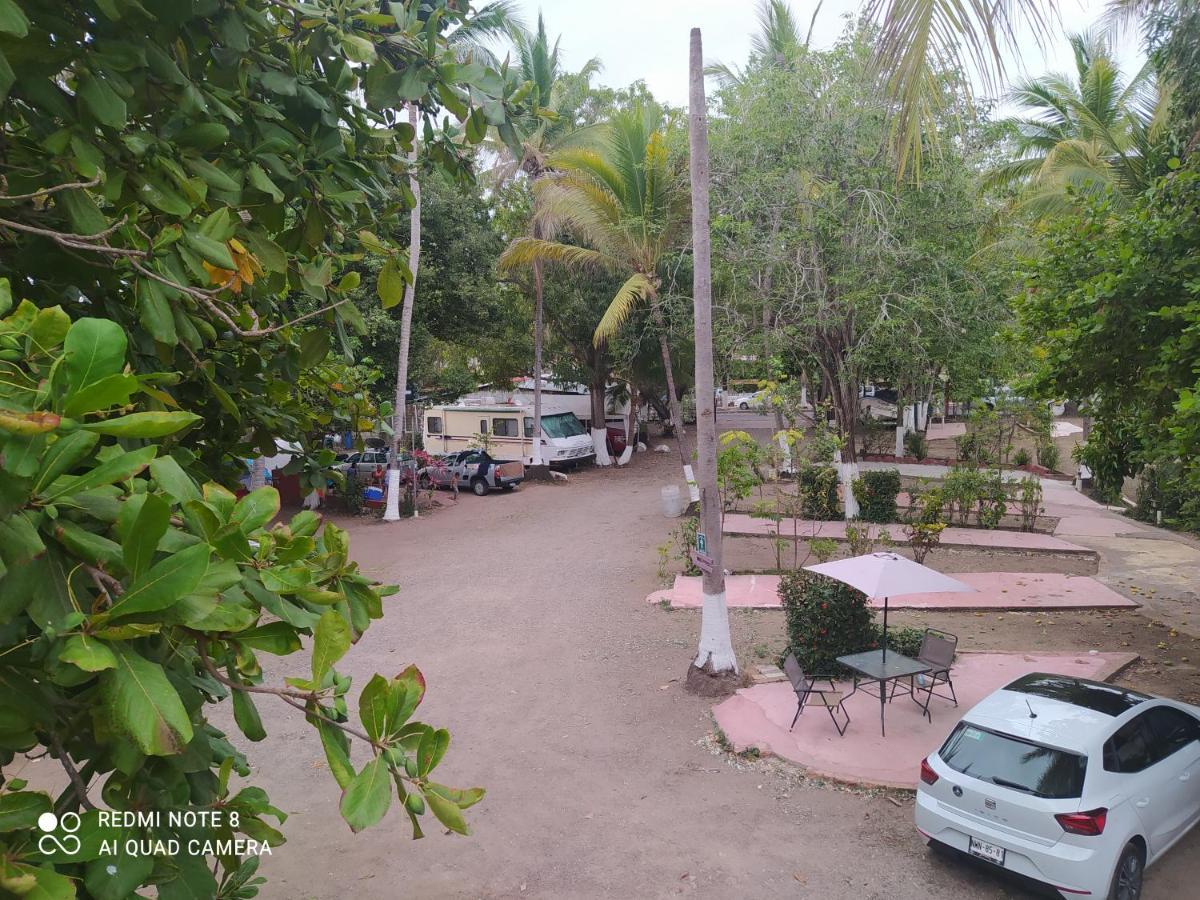 Hotel Delias Trailer Park Rincon de Guayabitos Esterno foto
